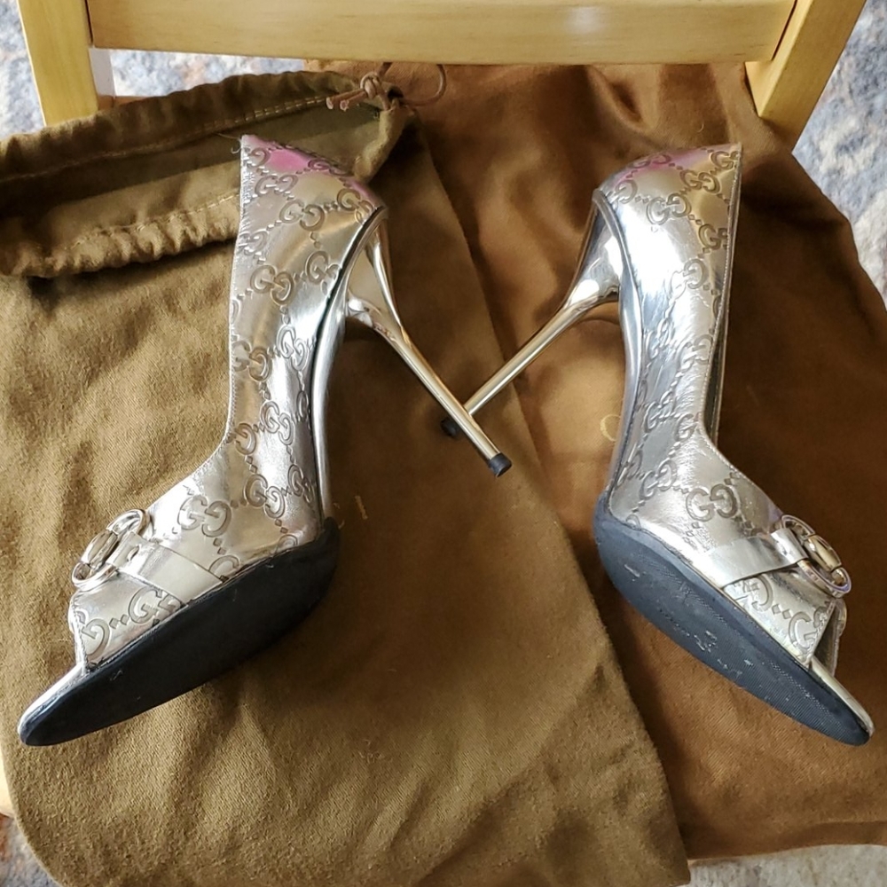Gucci Silver GG Leather Shiny 4 inch Hill Open Toe - Picture 7 of 16